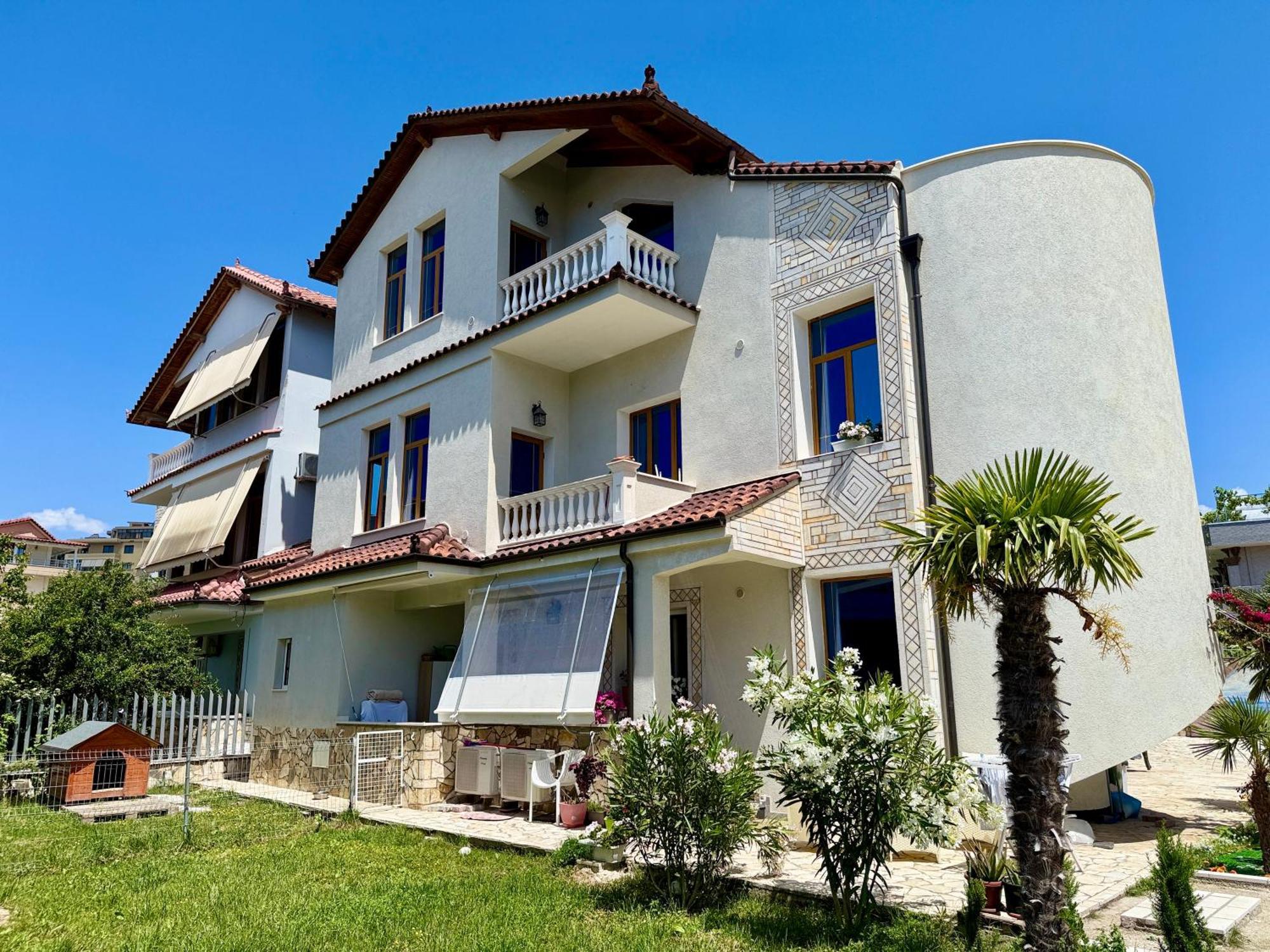 Villa Ida Apartments Vlorë エクステリア 写真