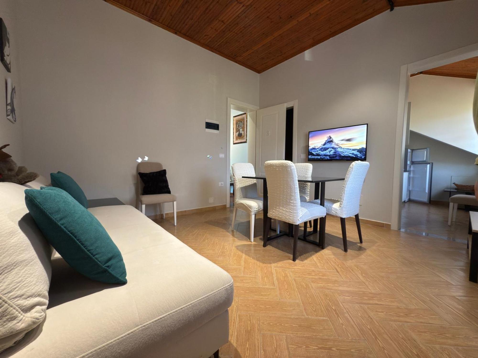 Villa Ida Apartments Vlorë 部屋 写真