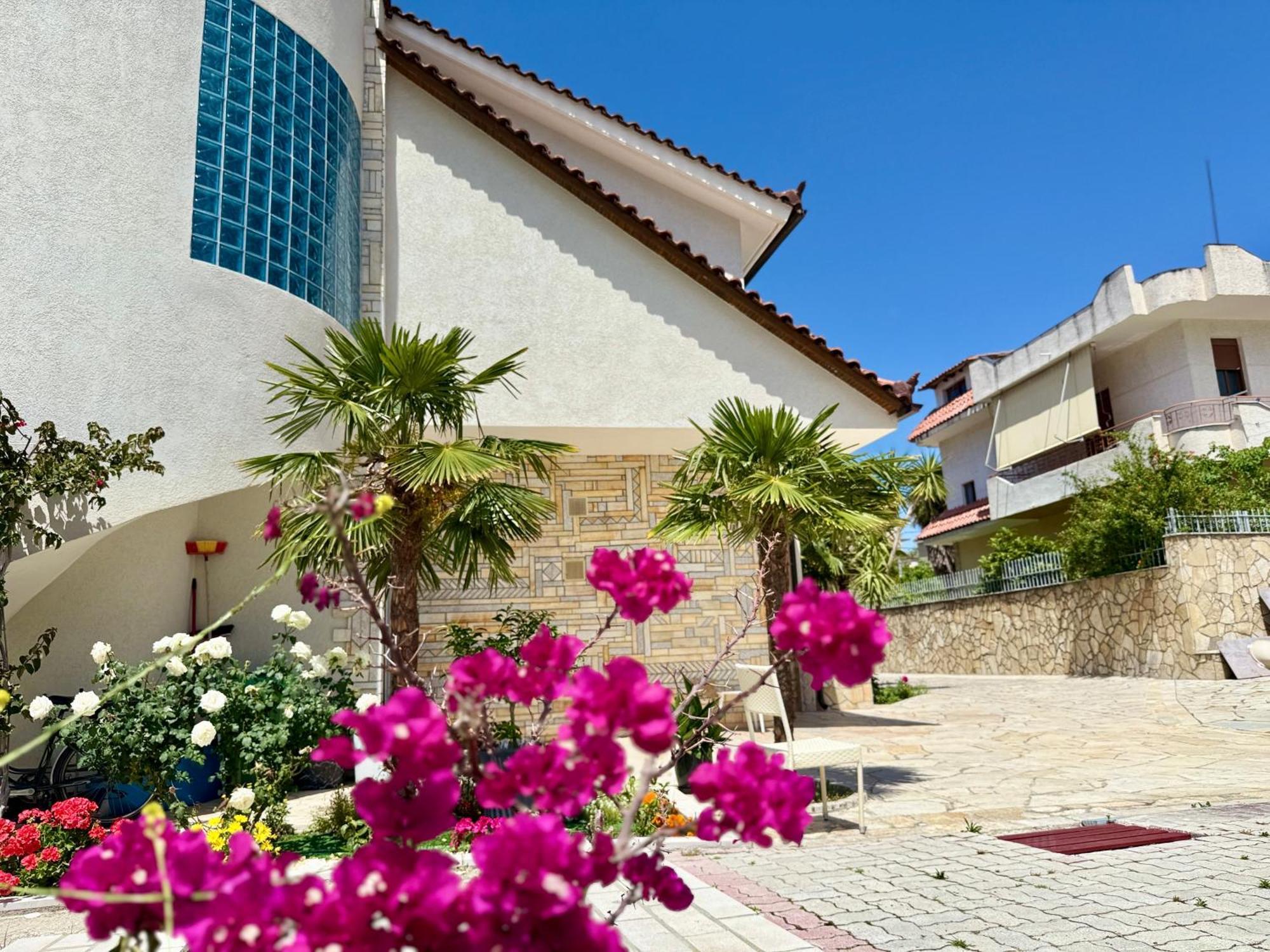 Villa Ida Apartments Vlorë エクステリア 写真